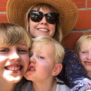 Meet your Posher, Elise